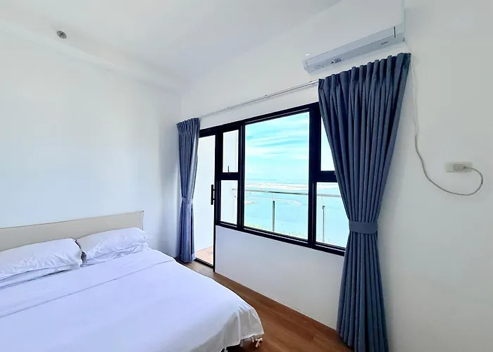 Sky N Sea Staycation Malate Bayview Mansion 4*