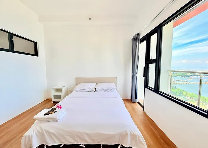 Sky N Sea Staycation Malate Bayview Mansion 4* Manila