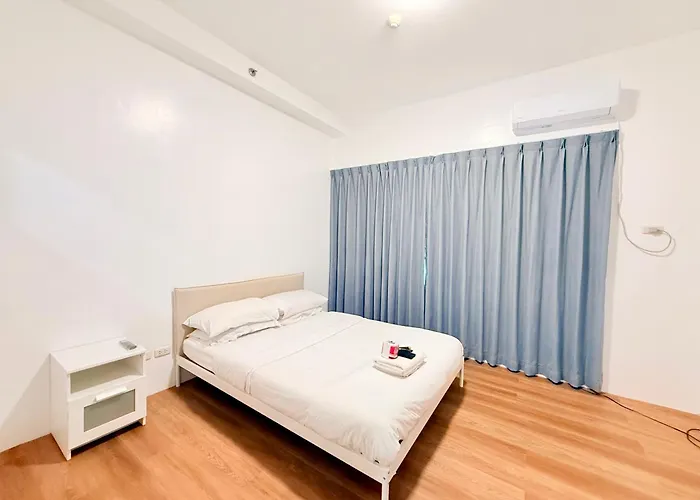 Aparthotel Sky N Sea Staycation Malate Bayview Mansion