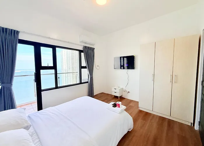 Sky N Sea Staycation Malate Bayview Mansion Aparthotel