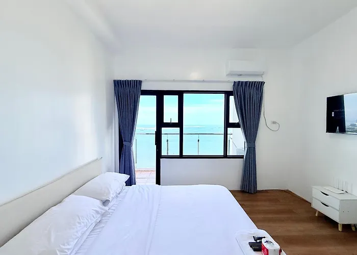 Sky N Sea Staycation Malate Bayview Mansion 4* Manila